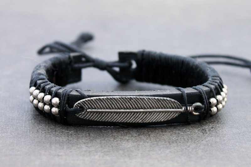 Leather Beaded Bracelets Men Unisex Feather Charm Adjsutable - สร้อยข้อมือ - หนังแท้ สีดำ