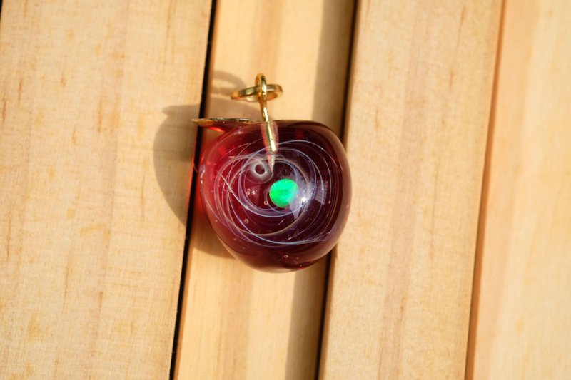 Galaxy Apple 蘋果宇宙-琉璃吊墜 2 - 頸鏈 - 玻璃 紅色