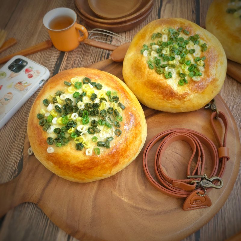 リアルな羊毛フェルトのネギパン - ミディアム斜めがけバッグ - ショルダーバッグ - ウール ブラウン