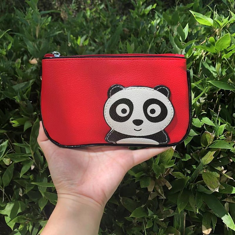 Sleepyville Critters - Peeking Panda Wristlet - กระเป๋าเครื่องสำอาง - หนังเทียม สีแดง
