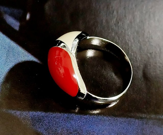 Avintage jewelry エレガントなシンプルさ、バイカラーエナメル