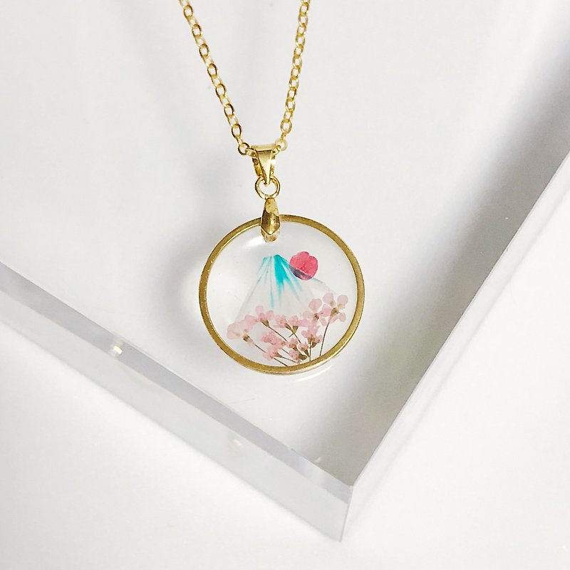Sakura Mount Fuji (Pressed Flower Necklace) - Necklaces - Other Metals Pink