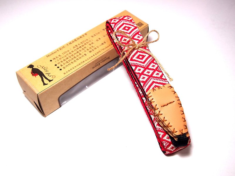 【Missbao Hand Creations】 Taiwan Aboriginal Decompression Hand Strap Camera Strap - กล้อง - ผ้าฝ้าย/ผ้าลินิน สีแดง
