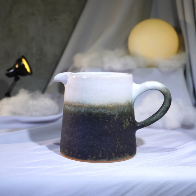 鏽青有把茶海,公道杯-容量約360ml - 茶壺/茶杯/茶具 - 陶 橘色