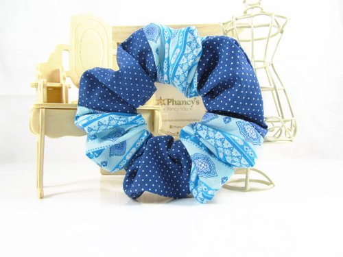 Hand made hair scrunchy- The window in my memory