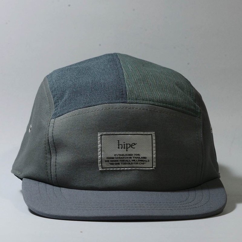 灰色の色調のパッチワーク5パネルキャップ - 帽子 - コットン・麻 グレー