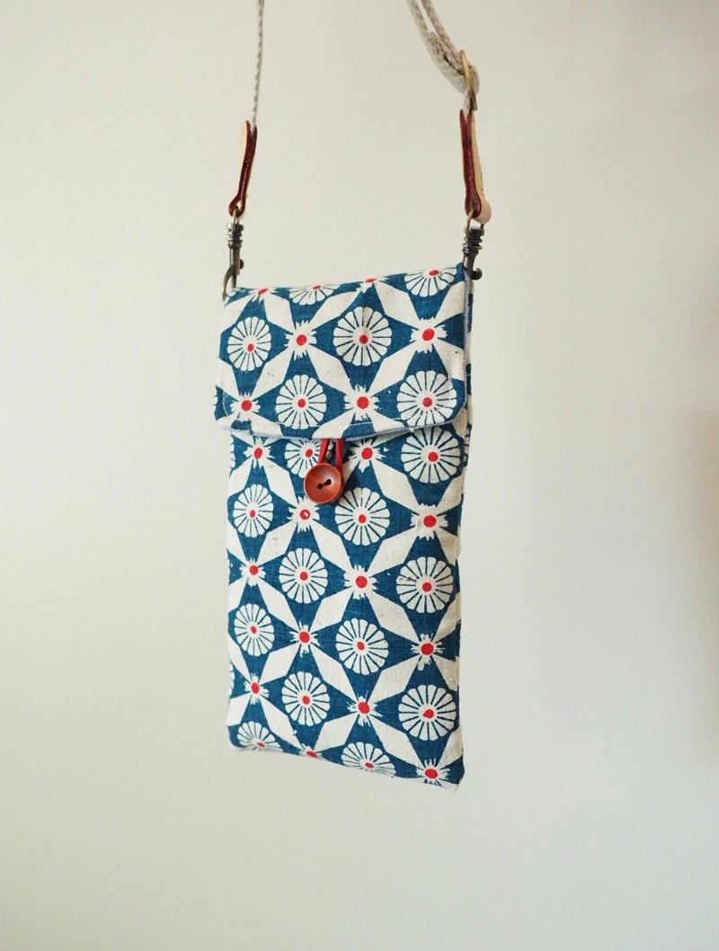 Handmade Phone case with Adjustable strap, Japanese vintage pattern - Messenger Bags & Sling Bags - Cotton & Hemp Blue