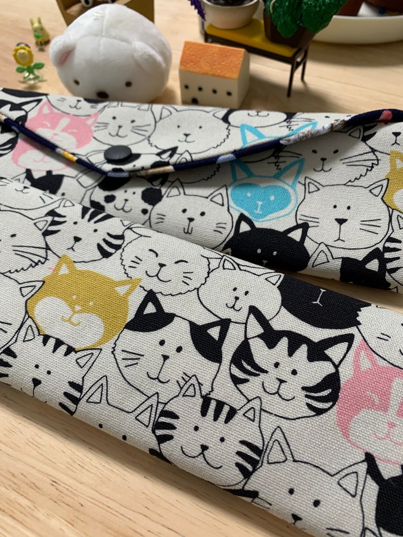 Literary style environmentally friendly pure cotton chopstick bag Meow Meow photo sticker texture original embryo super cute Japanese trendy storage - Storage - Cotton & Hemp White