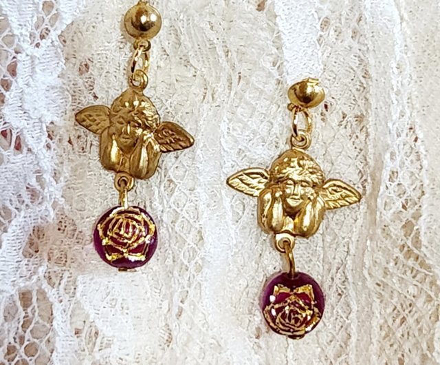 Discount on sale gold earrings