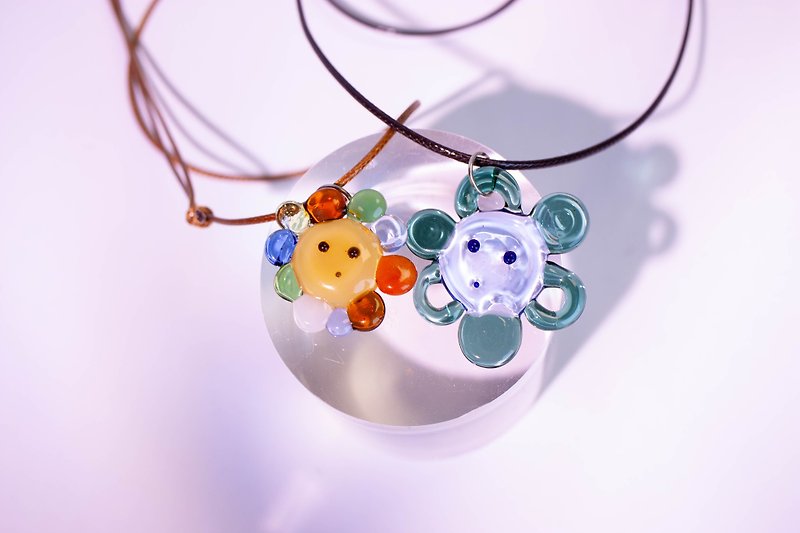 glass flower necklace - Necklaces - Glass Multicolor