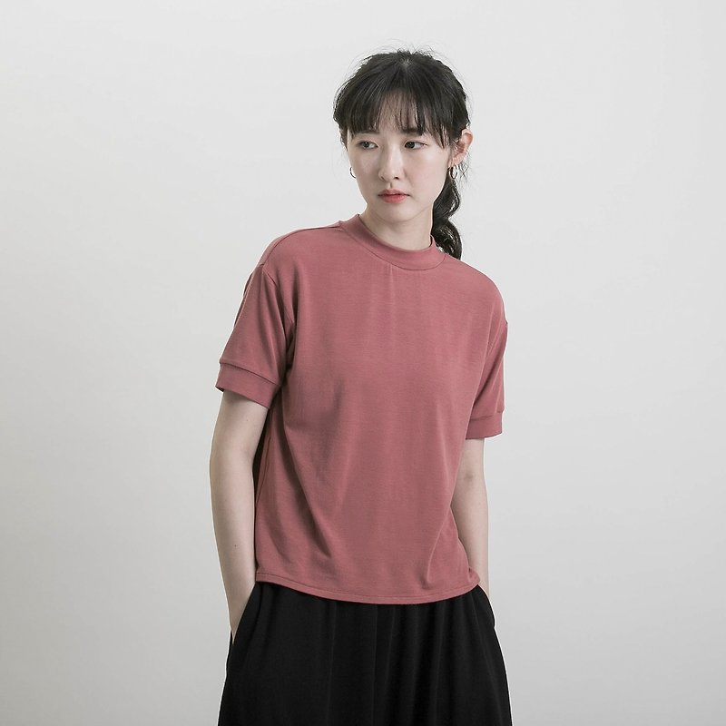 Free_Xinxin micro-neck top_9SF000_berry red - เสื้อผู้หญิง - ผ้าฝ้าย/ผ้าลินิน สีแดง