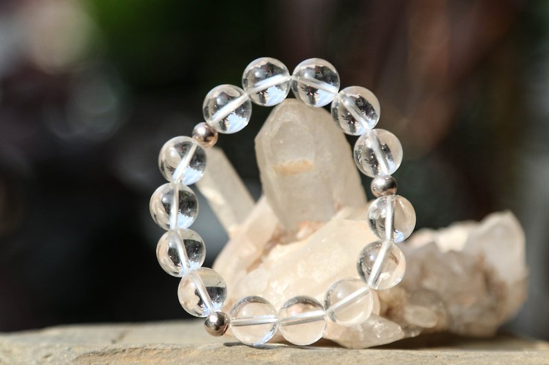【手環系列】11.9mm白水晶+純銀珠手環 (歡迎客製) - 手鍊/手環 - 寶石 白色