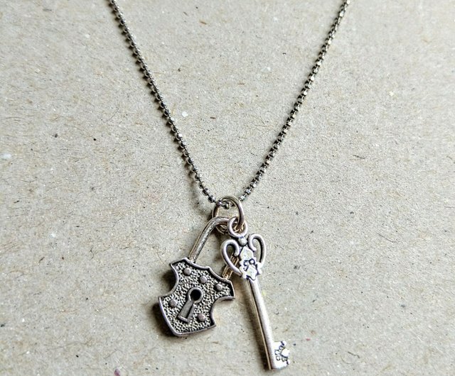 925 Sterling Silver KEY Pendant Chain Necklace A Key For Love Lock