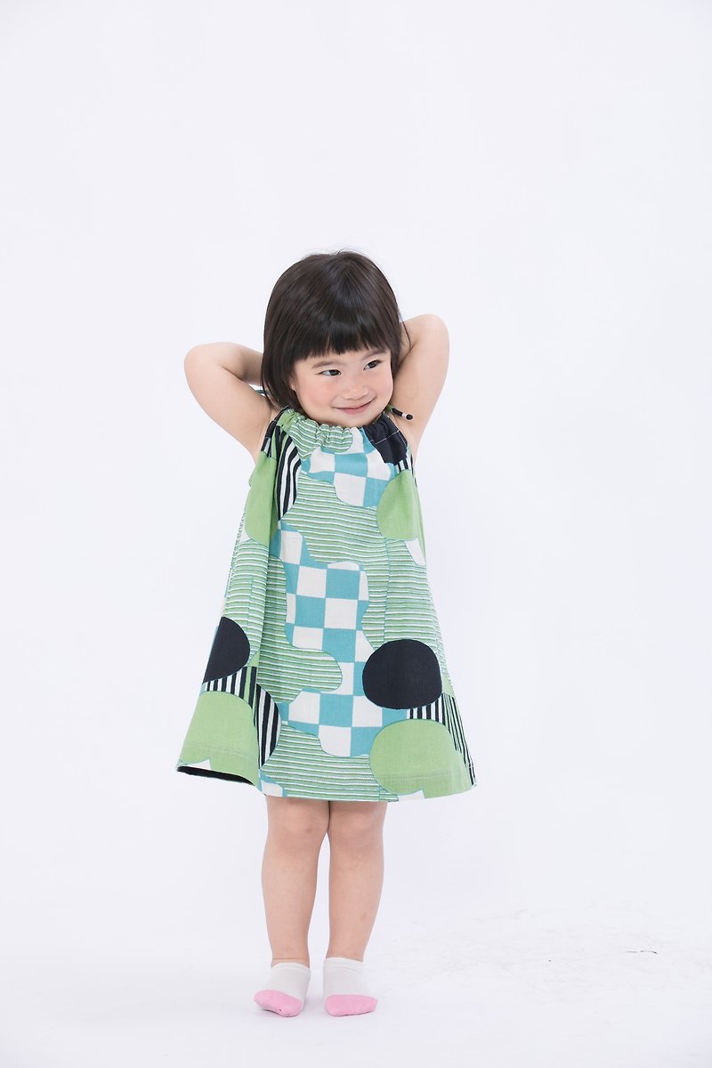 小女孩洋裝-青竹遊戲場細肩帶小洋裝-公平貿易 - 男/女童禮服 - 棉．麻 綠色