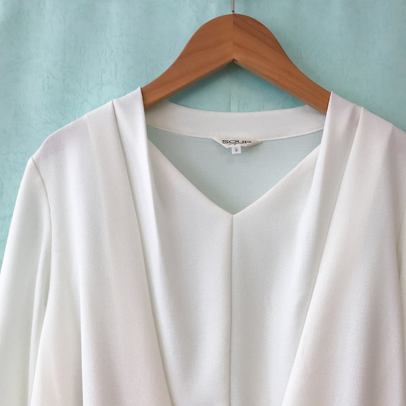 ... {acorn girl :: vintage jacket} simple style white long-sleeved shirt - เสื้อผู้หญิง - เส้นใยสังเคราะห์ ขาว
