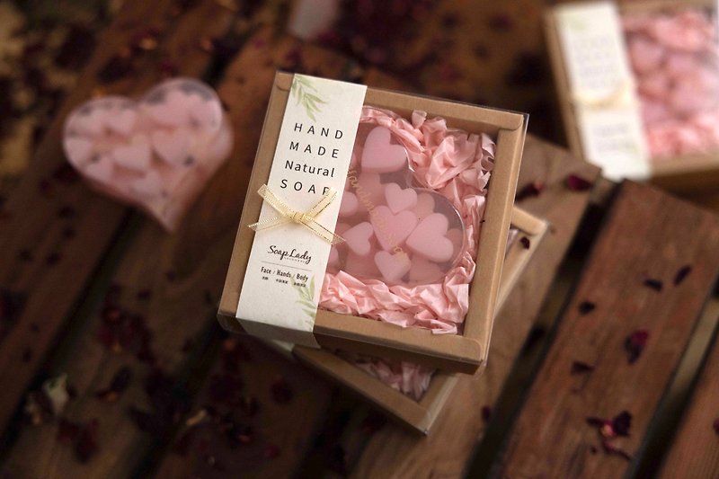 BoBo愛心沐浴皂禮盒 手工製作 謝師禮物 - 肥皂/手工皂 - 其他材質 粉紅色