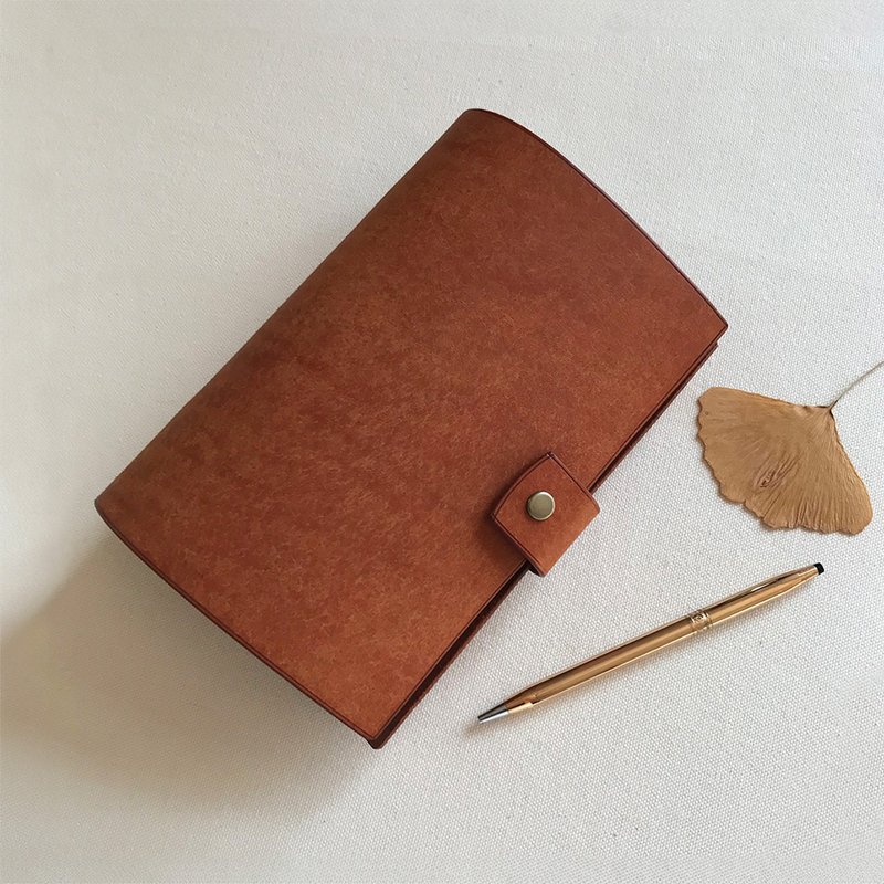 Uffizi A6 Six-Ring Leather Notebook Cover/Journal - Academy Athens Brown - สมุดบันทึก/สมุดปฏิทิน - หนังแท้ สีนำ้ตาล