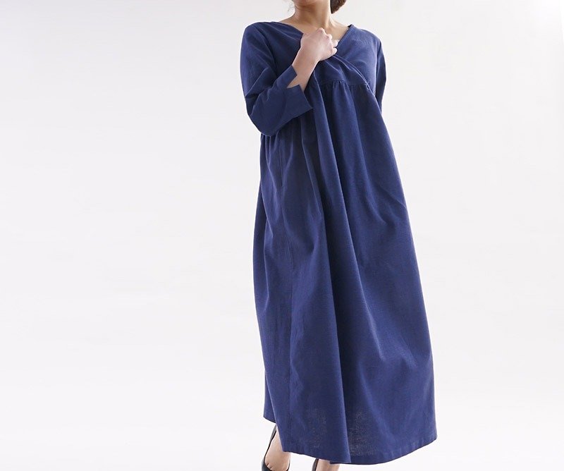 Indigo dyeing uneven thread Kashcourneck One-piece dress / Indigo Blue a30-3 - ชุดเดรส - ผ้าฝ้าย/ผ้าลินิน สีน้ำเงิน