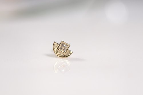 CHARIS GRACE 純14K Fan Shape Diamond Piercing 扇形鑽石鎖珠耳環 (單個)