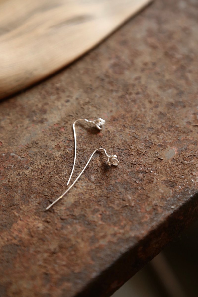 生如夏花 純銀耳環 - 耳環/耳夾/耳骨夾 - 純銀 銀色