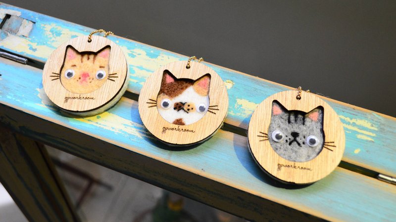 Basic 1 Wool Felt (Needle Felt) Online Course Material Package - Wooden Cat Hang Tag (with teaching video) - เย็บปัก/ถักทอ/ใยขนแกะ - ขนแกะ สีนำ้ตาล