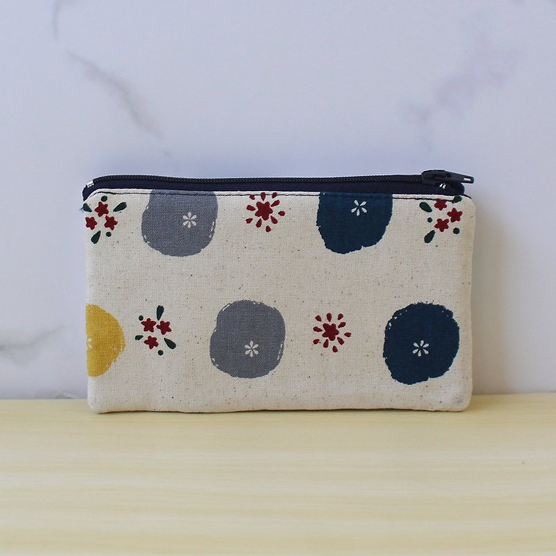 Daifuku (beige) three-layer coin purse / storage bag wallet - Wallets - Cotton & Hemp Multicolor