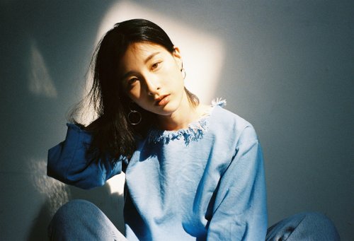 BLUE DENIM LONG SLEEVE TEE