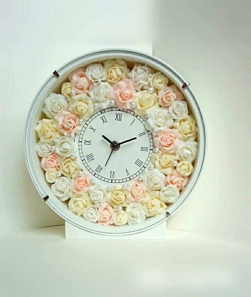 花時計 丸型(ホワイト) ナチュラルなバラ(ミックス) - 時鐘/鬧鐘 - 木頭 粉紅色