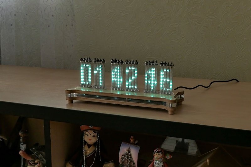 Wi-Fi Anuta IVLM-117 VFD matrix desk clock with wooden case - 科技小物 - 木頭 卡其色