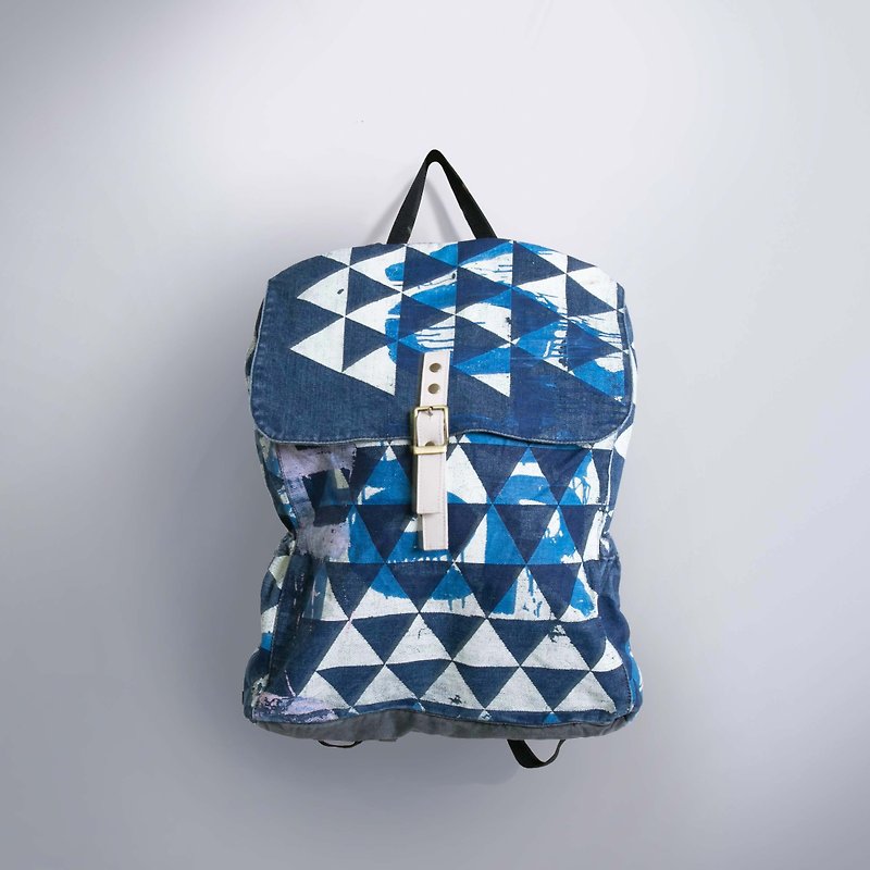Zipper rear backpack triangle - Backpacks - Cotton & Hemp Blue