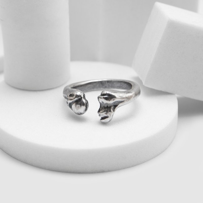 [Pre-order added] Recovery Thigh Bone Ring (Antique Silver) - General Rings - Other Metals Silver
