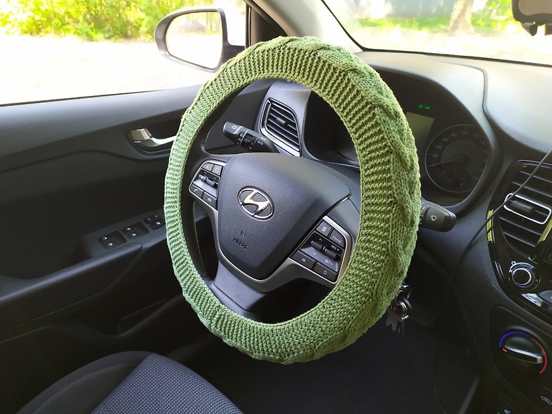 Handmade steering wheel cover, different colors