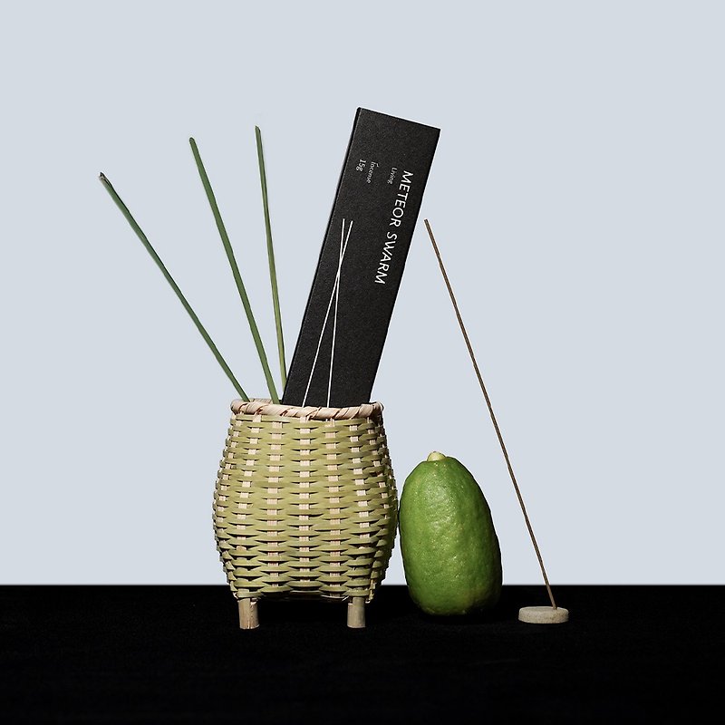 METEOR SWARM Lemongrass Natural Linear Incense for Home Incense - Fragrances - Paper Black