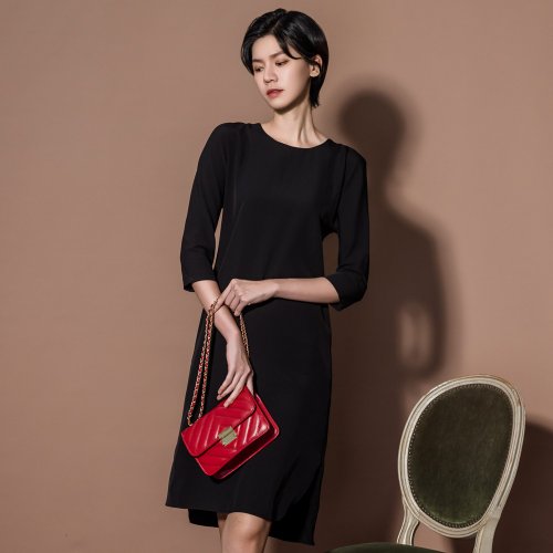 MEDUSA LADY 【MEDUSA】素雅剪裁黑色緞感洋裝(M-XL) | 女小禮服 中長洋裝