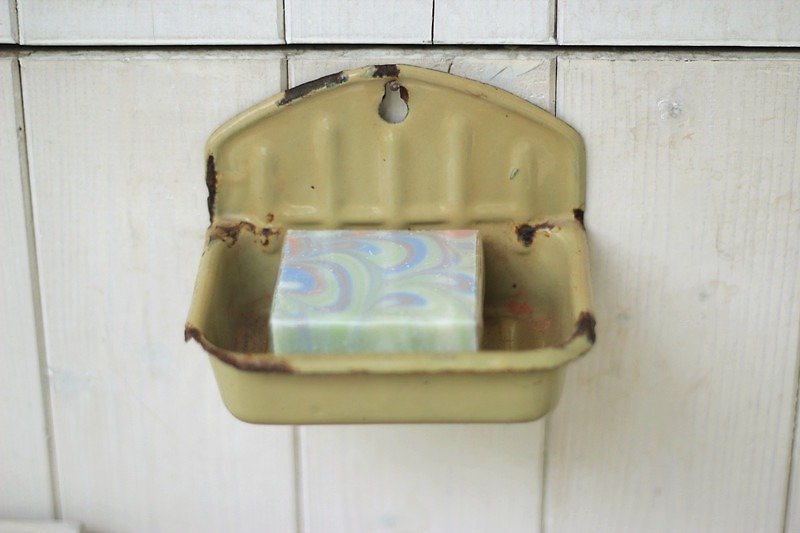 【好日戀物】德國vintage 鐵製皂盤置物盒 - 居家收納/收納盒/收納用品 - 其他金屬 多色