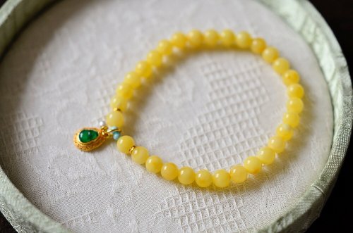 Angel's tears 天使之淚 Jewelry Design 天然雞油黃蜜蠟 翡翠古法銀鎏金淡水珍珠設計單圈手串s