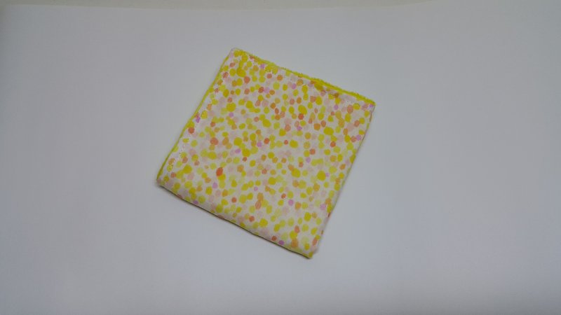 Point penalty handkerchief towel / bibs / bath towels (yellow) - ผ้ากันเปื้อน - ผ้าฝ้าย/ผ้าลินิน สีเหลือง