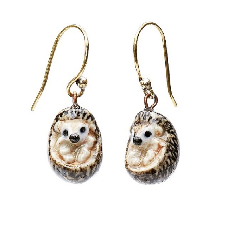 AndMary 手繪瓷耳環-刺蝟 禮盒裝 Hedgehog Hook Earrings - 耳環/耳夾/耳骨夾 - 瓷 咖啡色