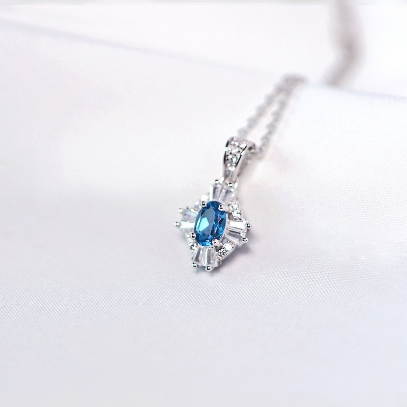 Brilliant Retro~London Blue Stone-Sterling Silver Necklace-Clavicle Chain-November Birthstone - Necklaces - Semi-Precious Stones Blue