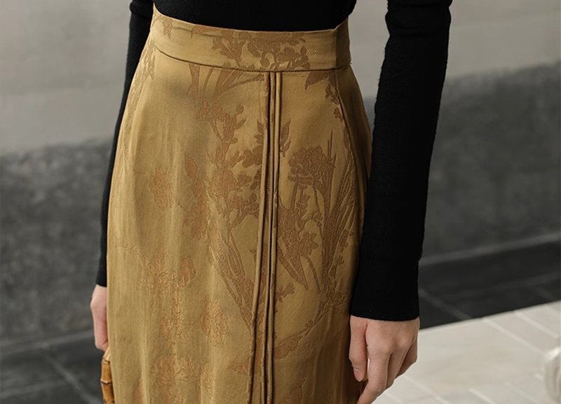 Chinese style new Chinese traditional pattern jacquard slit side-pull long skirt - กระโปรง - วัสดุอื่นๆ สีนำ้ตาล