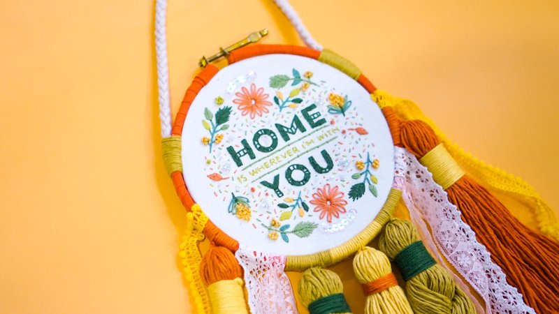 'Home' Hand-embroidered wall decor (sunny color) - 擺飾/家飾品 - 棉．麻 橘色