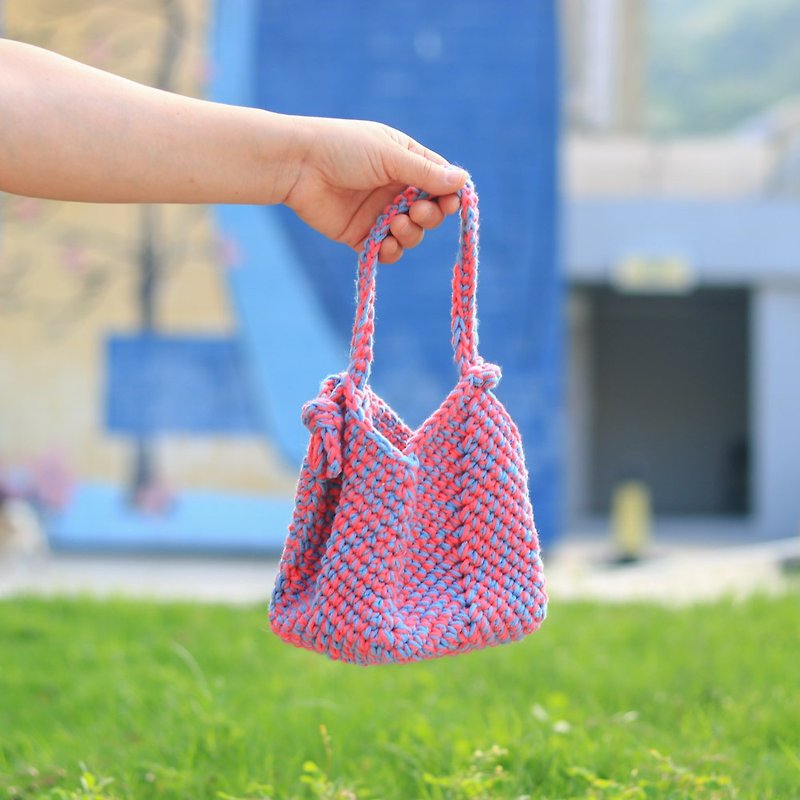 [Video teaching + material package] mixed color triangle handbag (can be made into 2 pieces) - Knitting, Embroidery, Felted Wool & Sewing - Cotton & Hemp Multicolor