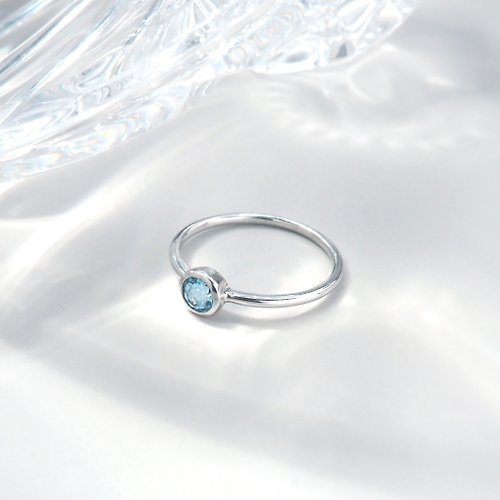 RARE SHINE 覓心 冰煦 | 瑞士藍拓帕石 單鑽包鑲 簡約 925純銀戒指 線戒 細戒指