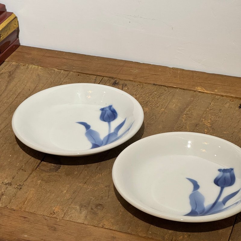 Dyed and painted porcelain plate - Plates & Trays - Porcelain White