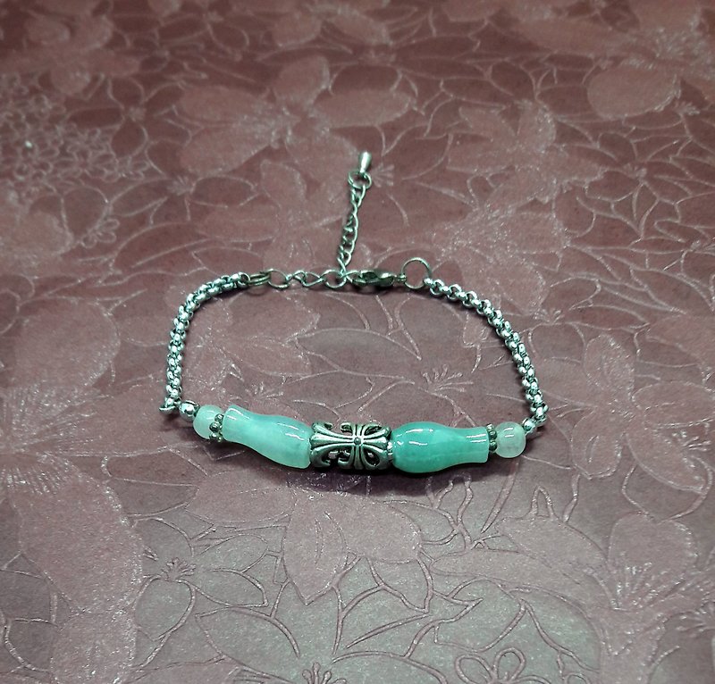 Ten Aquarius - natural Burma jade Tibetan Silver beads Silver bracelet design - Bracelets - Gemstone Green