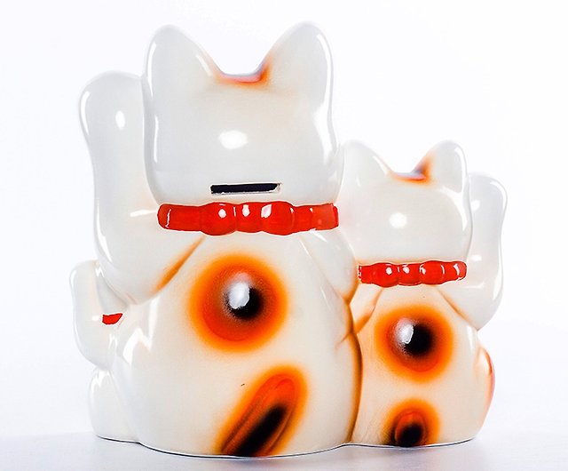 常滑焼 日本製 3匹 1万2匹 縁起の良い 招き猫 陶器 置物 オープニング ギフト 貯金箱 - ショップ やくしがま 貯金箱 - Pinkoi