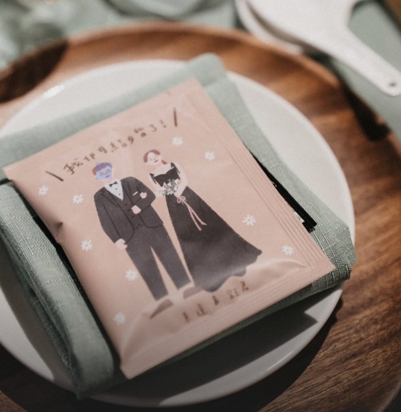 客製化婚禮小物 | 似顏繪插畫咖啡包 桌上禮 可任選風味 結婚禮物 - 咖啡/咖啡豆 - 塑膠 多色