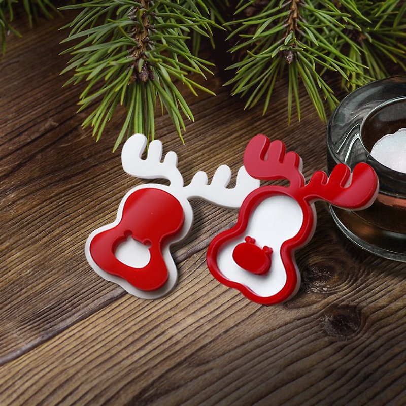 X'mas Christmas Santa elk brooch pin Exchange gifts - เข็มกลัด - พลาสติก สีแดง