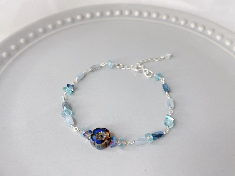 Bingyu || Czech flower blue phosphorus sterling silver bracelet thin bracelet - Bracelets - Sterling Silver Blue