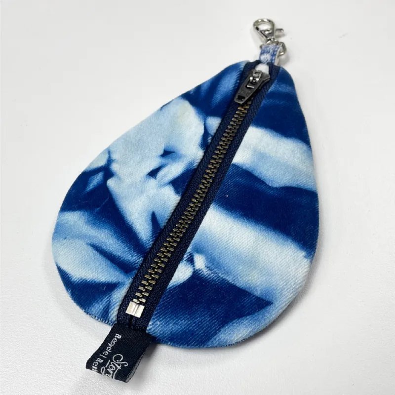 Zero-Waste Cyanotype Teardrop Bag - กระเป๋าใส่เหรียญ - ผ้าฝ้าย/ผ้าลินิน 